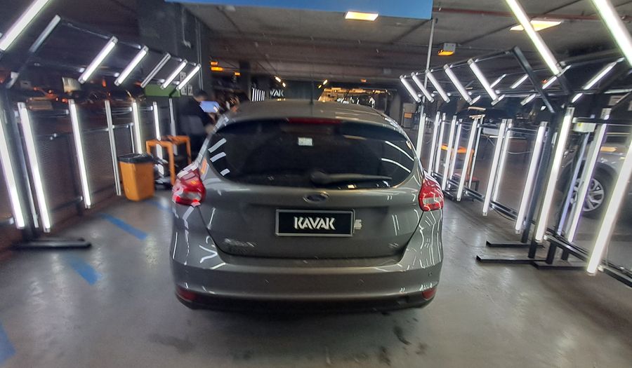 Ford Focus Iii 2.0 SE Hatchback 2017