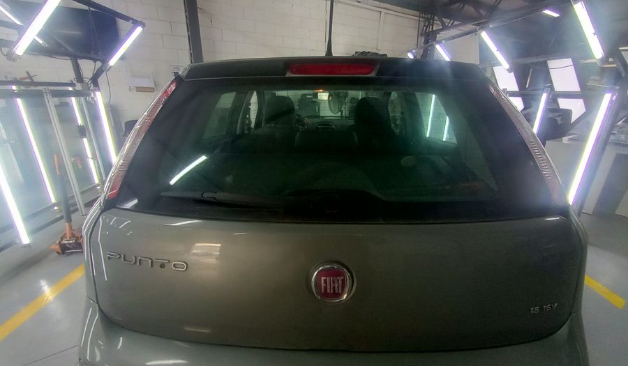 Fiat Punto 1.6 16V ESSENCE 5P Hatchback 2013