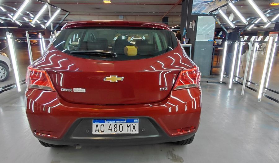 Chevrolet Onix 1.4 LTZ Hatchback 2018