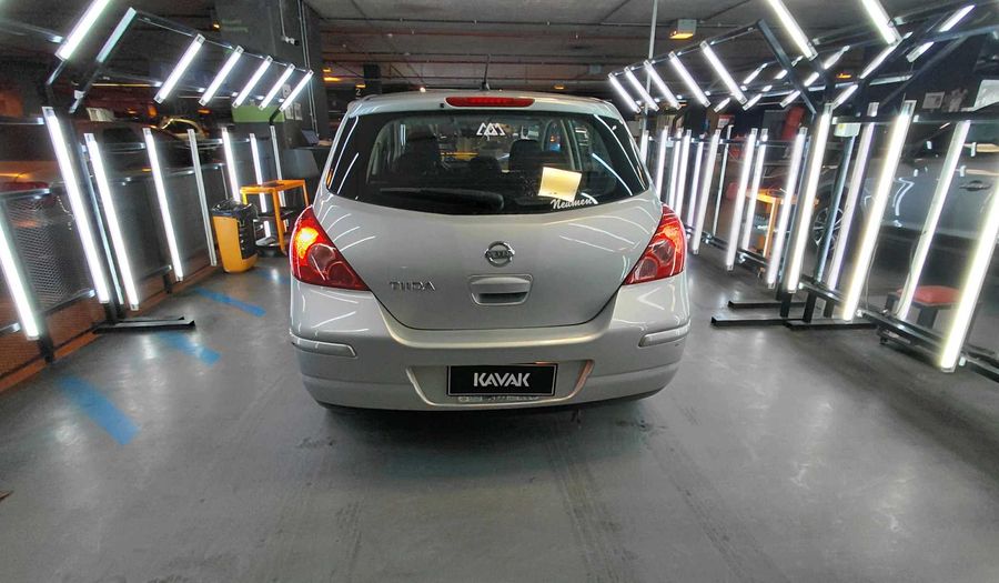 Nissan Tiida 1.8 ACENTA Hatchback 2011