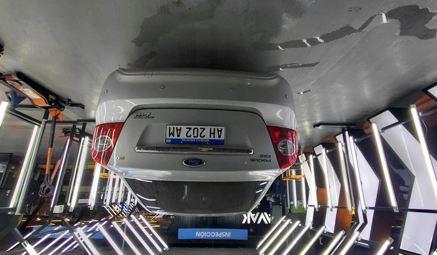 Ford Focus Ii 2.0 GHIA AUTO Sedan 2010