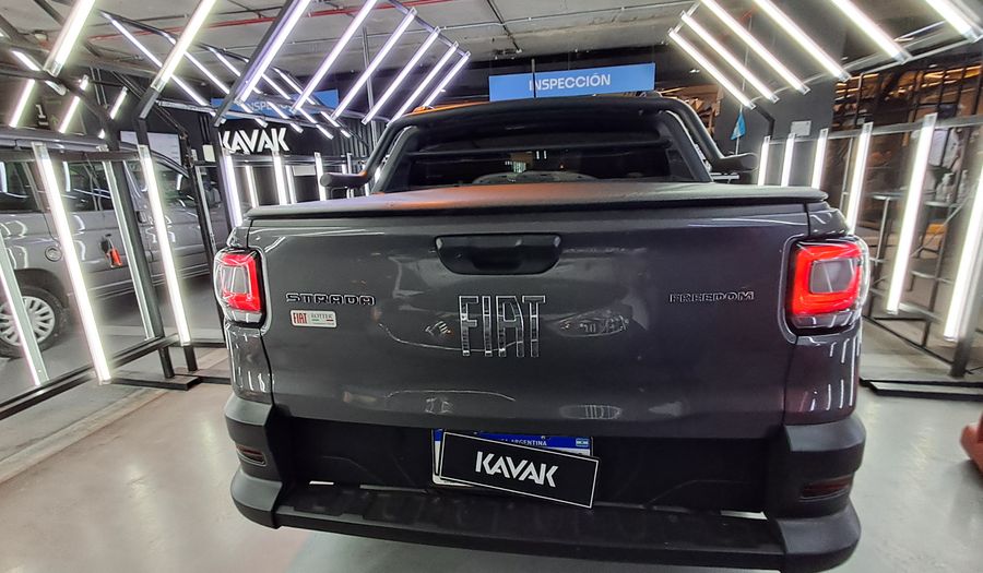 Fiat Strada 1.4 CABINA DOBLE FREEDOM Pickup 2023