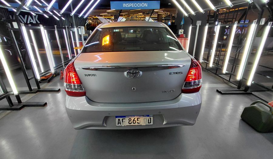 Toyota Etios 1.5 XLS PACK AUTO Sedan 2023