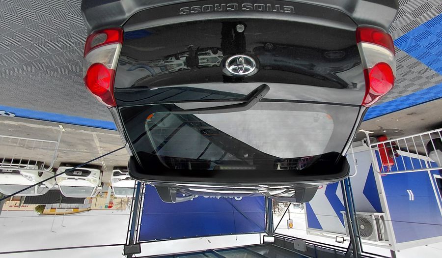 Toyota Etios 1.5 CROSS Hatchback 2014