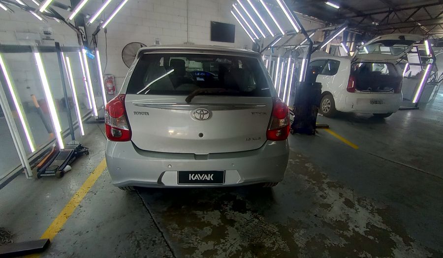 Toyota Etios 1.5 XLS Hatchback 2018