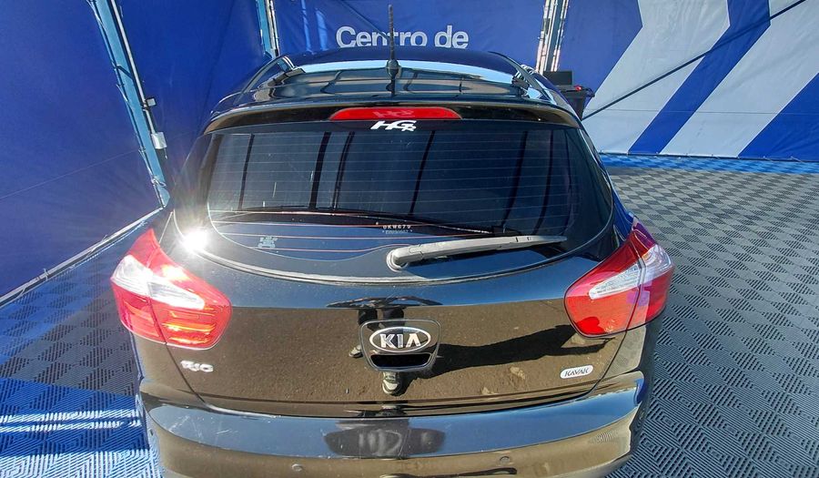 Kia Rio 1.4 EX AT Hatchback 2014