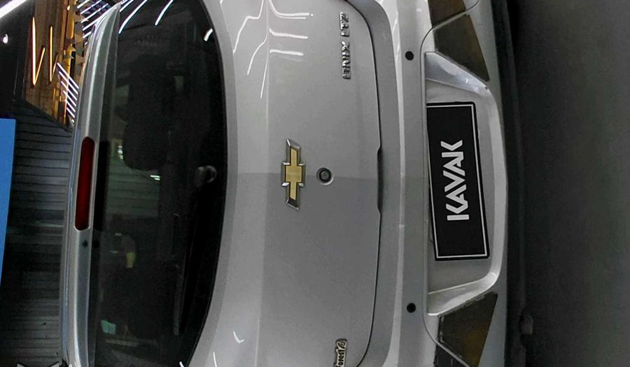 Chevrolet Onix 1.4 LTZ AT Hatchback 2015
