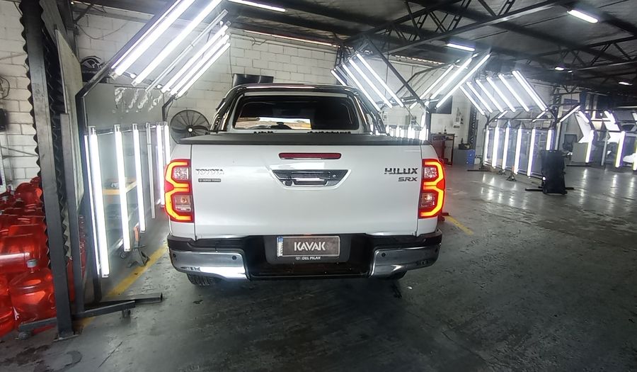 Toyota Hilux 2.8 TDI SRX AUTO C/D Pickup 2024