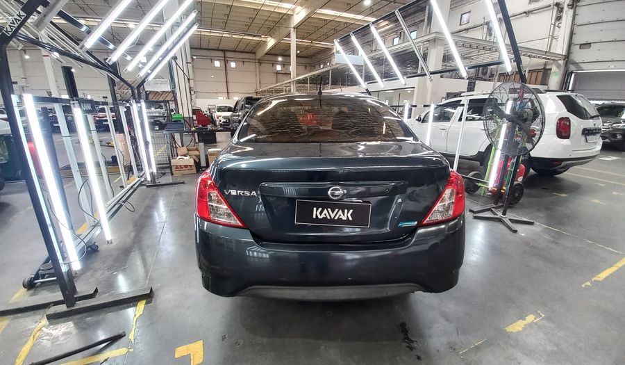 Nissan Versa 1.6 SENSE Sedan 2015