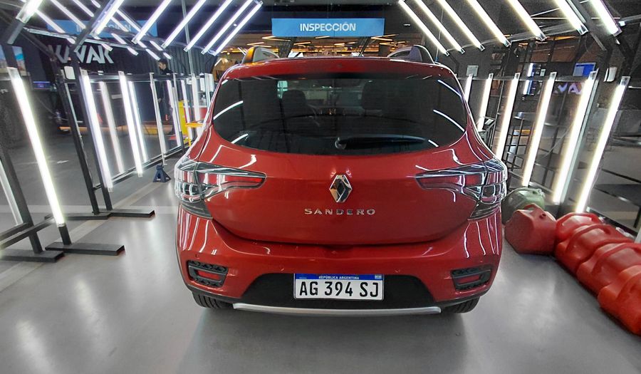 Renault Sandero Stepway 1.6 INTENS Hatchback 2023