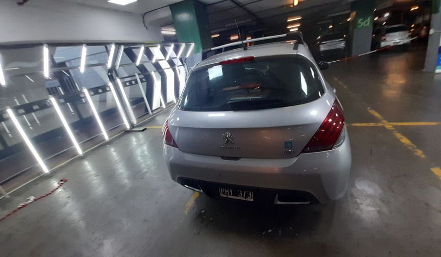 Peugeot 308 1.6 ALLURE Hatchback 2015