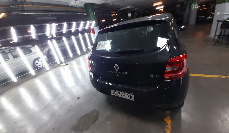Renault Sandero 1.6 PRIVILEGE PACK Hatchback 2017