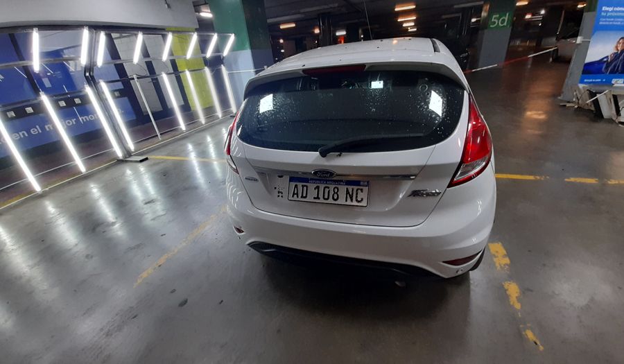 Ford Fiesta Kinetic Design 1.6 SE PLUS Hatchback 2018