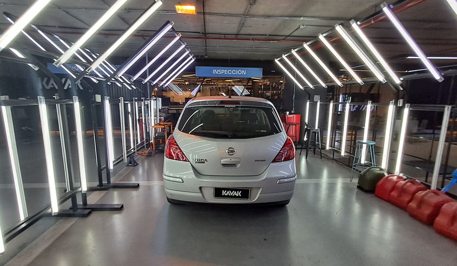 Nissan Tiida 1.8 TEKNA Hatchback 2014