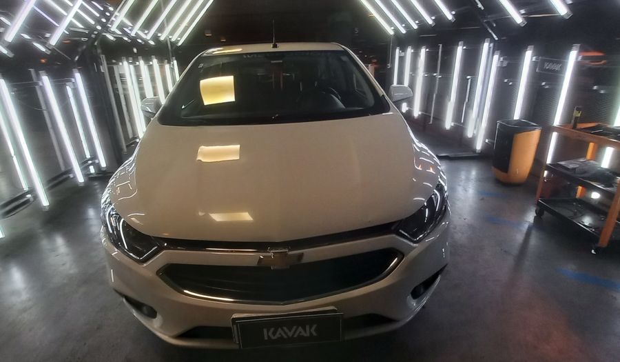 Chevrolet Onix 1.4 LTZ Hatchback 2017