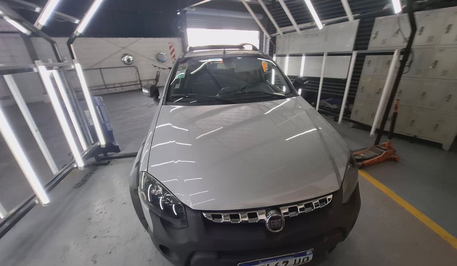 Fiat Strada 1.6 16V ADVENTURE CD Pickup 2017