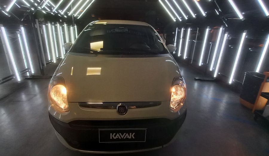 Fiat Punto 1.4 ATTRACTIVE 5P Hatchback 2013