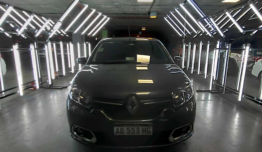 Renault Sandero 1.6 PRIVILEGE Hatchback 2017