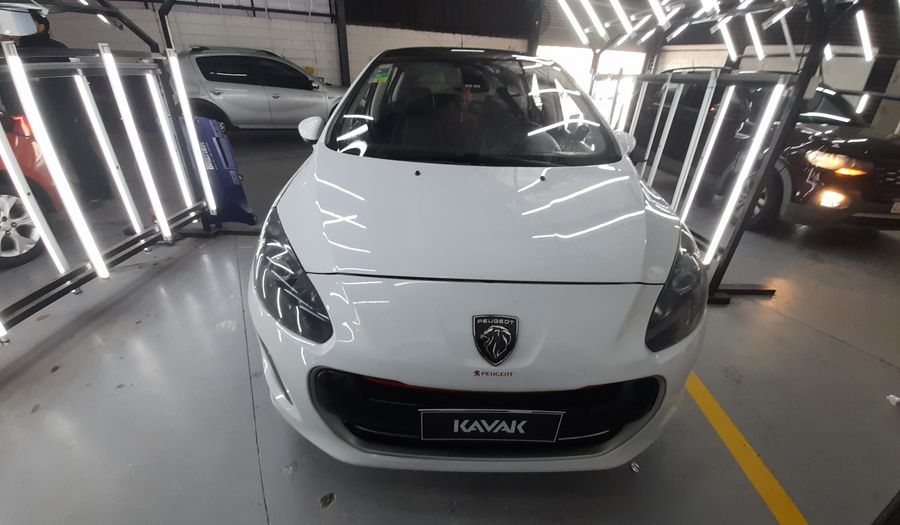 Peugeot 308 2.0 FELINE Hatchback 2012