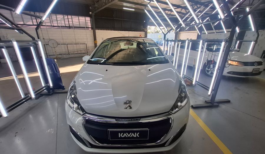 Peugeot 208 1.6 FELINE Hatchback 2019