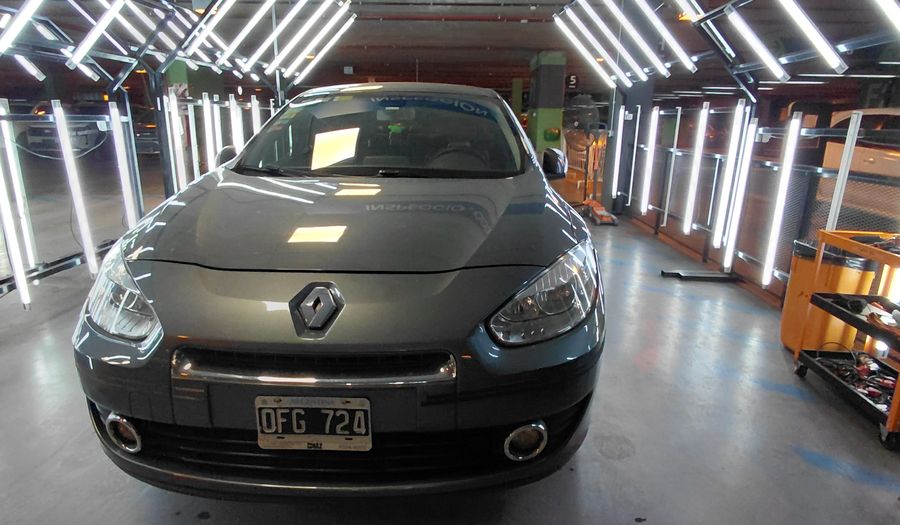Renault Fluence 2.0 PRIVILEGE Sedan 2014