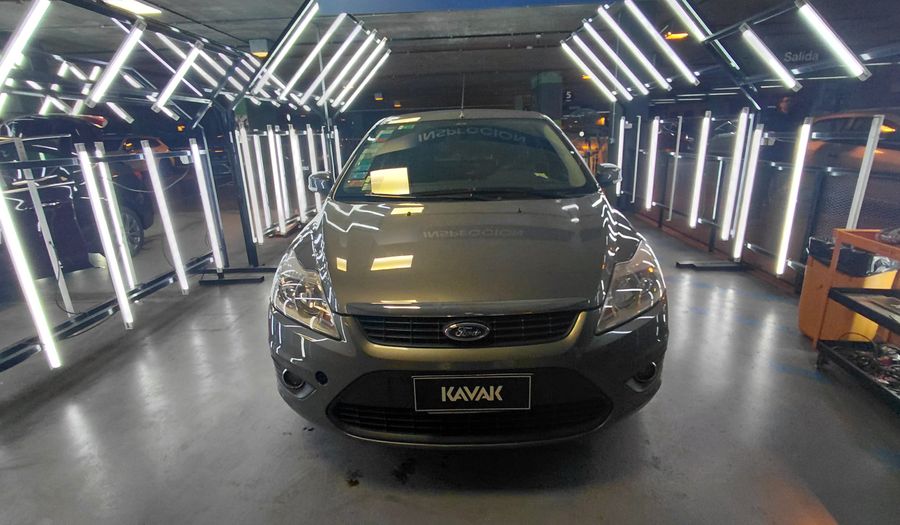 Ford Focus Ii 2.0L TREND Hatchback 2012