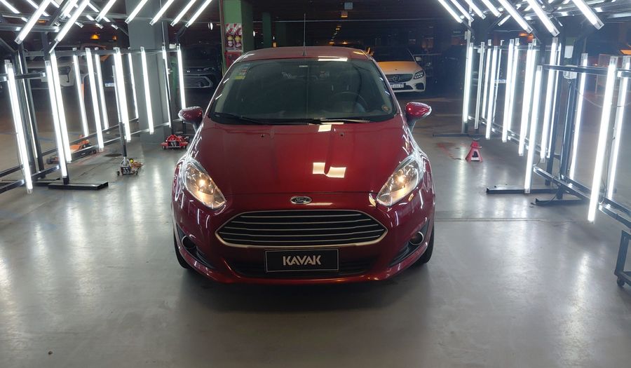 Ford Fiesta Kinetic Design 1.6 SE Hatchback 2016