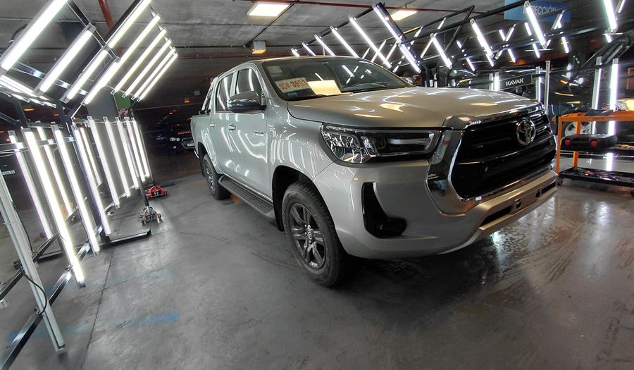 Toyota Hilux 2.8 TDI SRV AUTO 4WD C/D Pickup 2025
