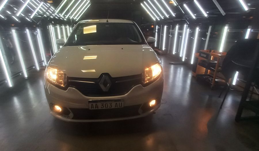 Renault Sandero 1.6 PRIVILEGE PH2 Hatchback 2016