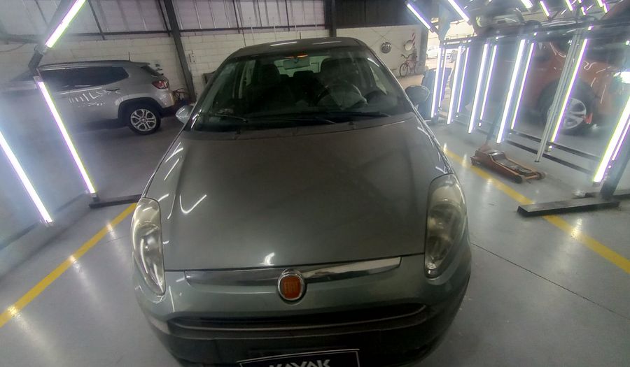 Fiat Punto 1.6 16V ESSENCE 5P Hatchback 2013