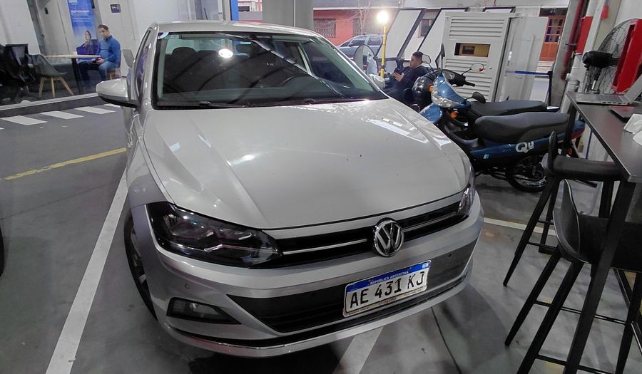 Volkswagen Virtus 1.6 MSI HIGHLINE TIPTRONIC MY20 Sedan 2020