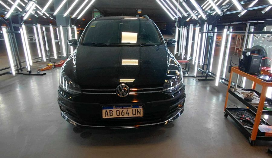 Volkswagen Suran 1.6 16V HIGHLINE I MOTION Wagon 2017