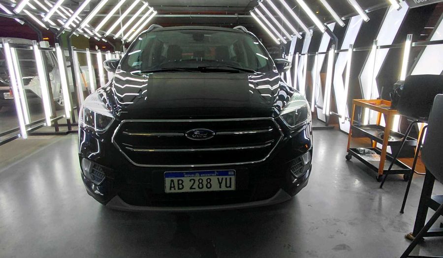 Ford Kuga 2.0 SEL 4WD AUTO Suv 2017
