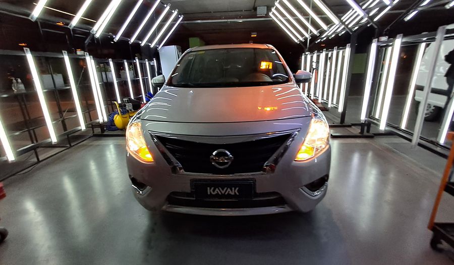 Nissan Versa 1.6 EXCLUSIVE AUTO Sedan 2019