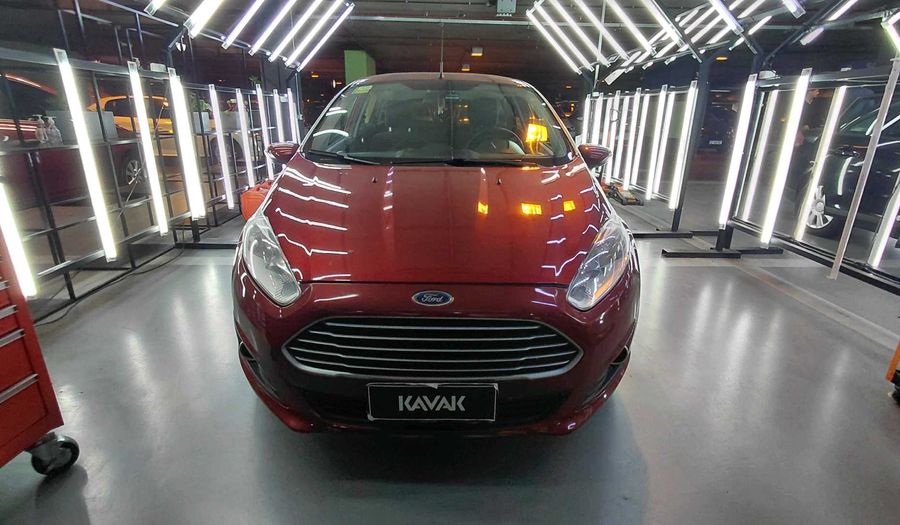 Ford Fiesta Kinetic Design 1.6 SE Hatchback 2016