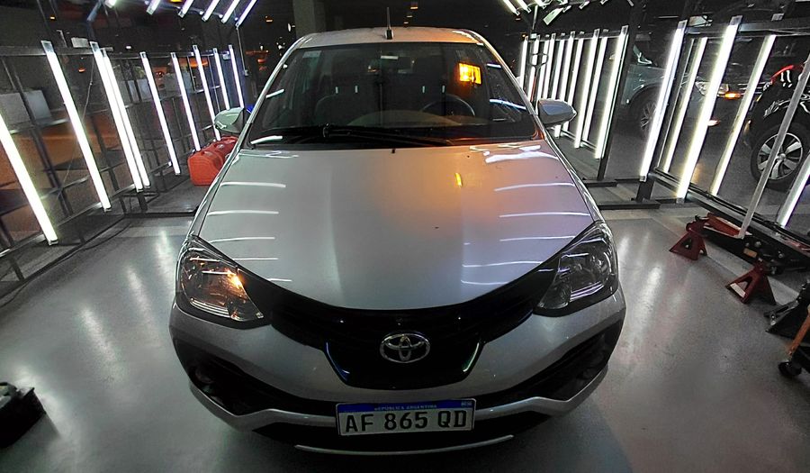 Toyota Etios 1.5 XLS PACK AUTO Sedan 2023