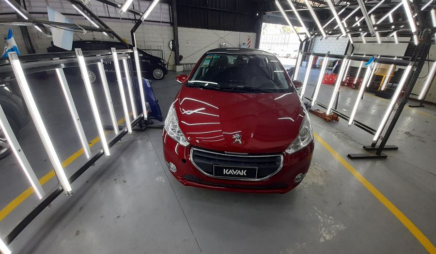 Peugeot 208 1.6 FELINE Hatchback 2013