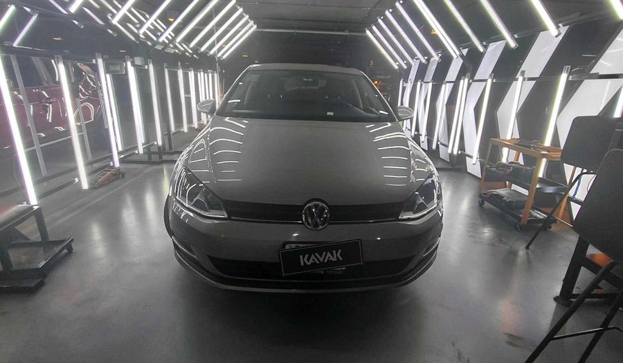 Volkswagen Golf 1.6 MPI TRENDLINE Hatchback 2016
