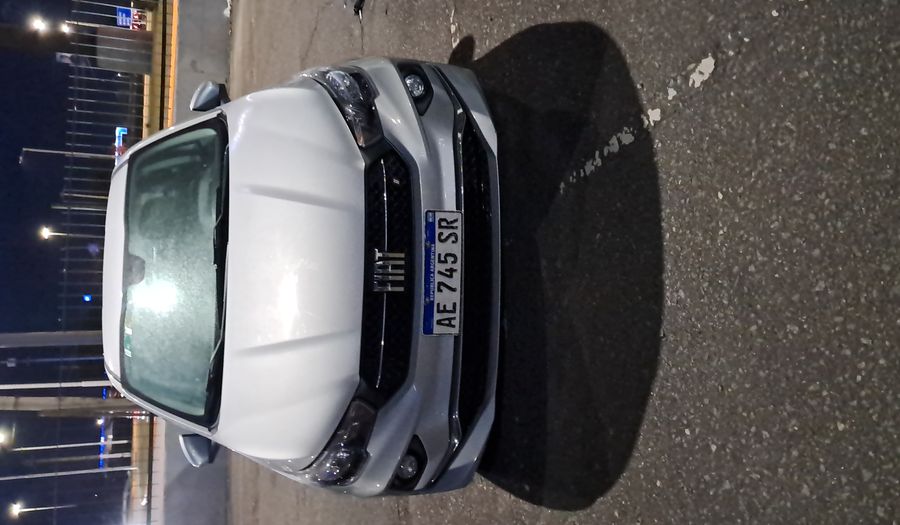 Fiat Cronos 1.8 PRECISION Sedan 2021