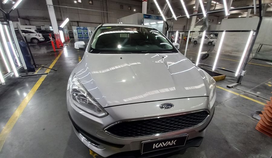 Ford Focus Iii 2.0 SE PLUS AT Sedan 2017