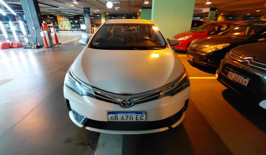 Toyota Corolla 1.8 XEI PACK CVT Sedan 2018