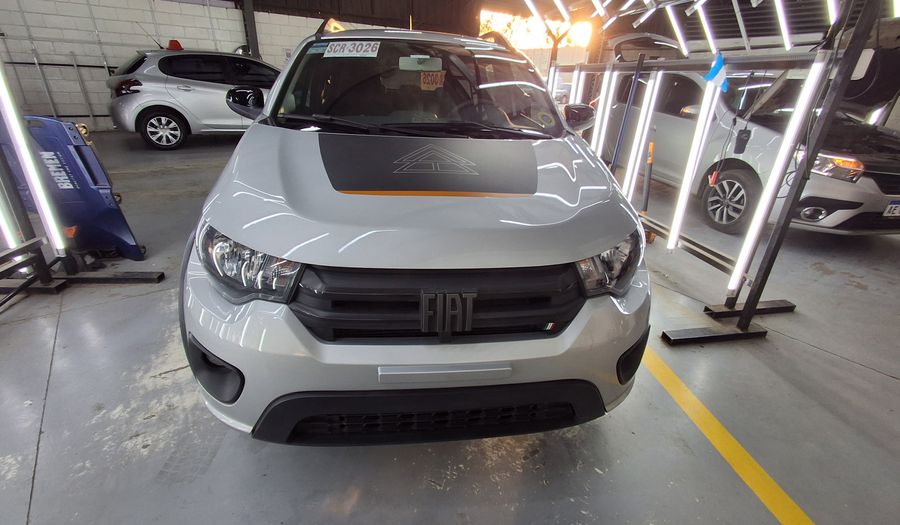 Fiat Mobi 1.0 TREKKING Hatchback 2025