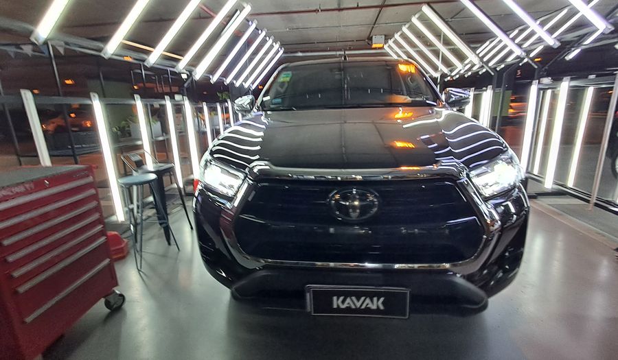 Toyota Hilux 2.8 TDI SRX AUTO C/D Pickup 2023
