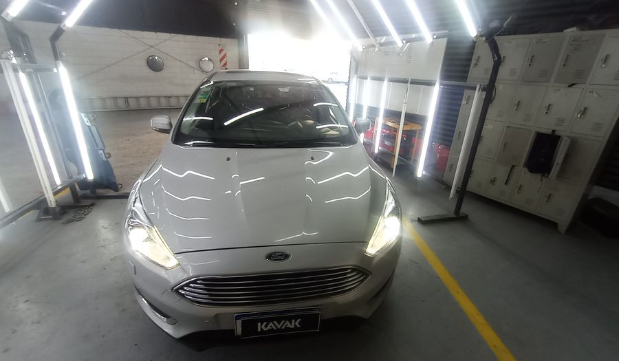 Ford Focus Iii 2.0 TITANIUM AT Sedan 2017