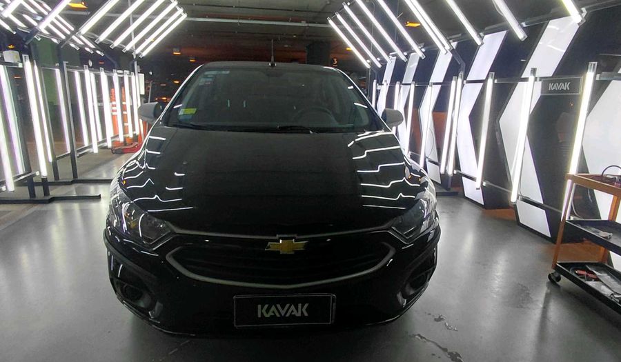 Chevrolet Onix 1.4 LT Hatchback 2017