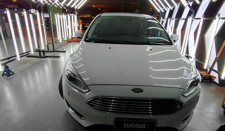 Ford Focus Iii 2.0 TITANIUM Sedan 2017