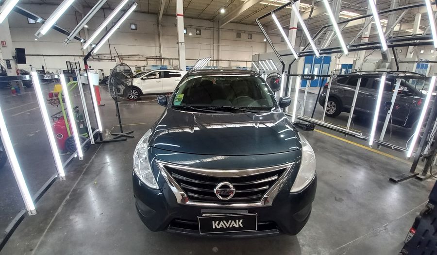 Nissan Versa 1.6 SENSE Sedan 2015