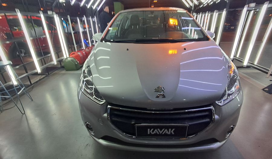 Peugeot 208 1.5 ALLURE TOUCHSCREEN Hatchback 2015