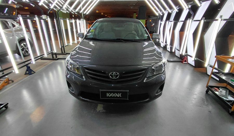Toyota Corolla 1.8 XLI Sedan 2013