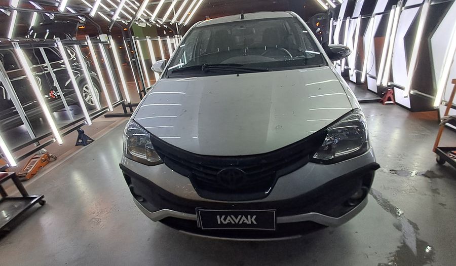Toyota Etios 1.5 XLS Hatchback 2021